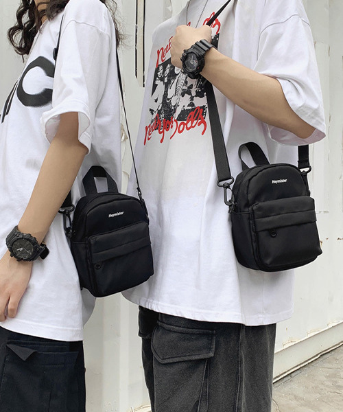c.u.l（シーユーエル）の「【c.u.l】ユニセックス ワンショルダーバック2点セット cula365（ショルダーバッグ・レディース・ブラック・FREE）」の5枚目の写真