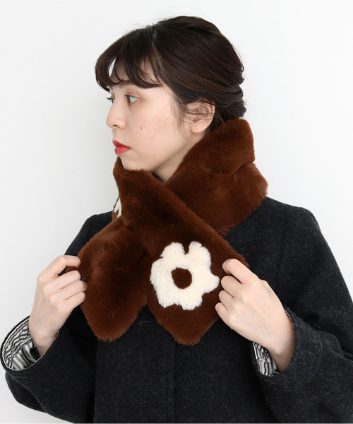 Dot&Stripes CHILD WOMAN(ドットアンドストライプス チャイルドウーマン)の「【 期間限定 完全受注生産アイテム】フェイクファー花モチーフ ミニマフラー(マフラー・レディース・ブラック/ブラウン・FREE)」の18枚目の写真