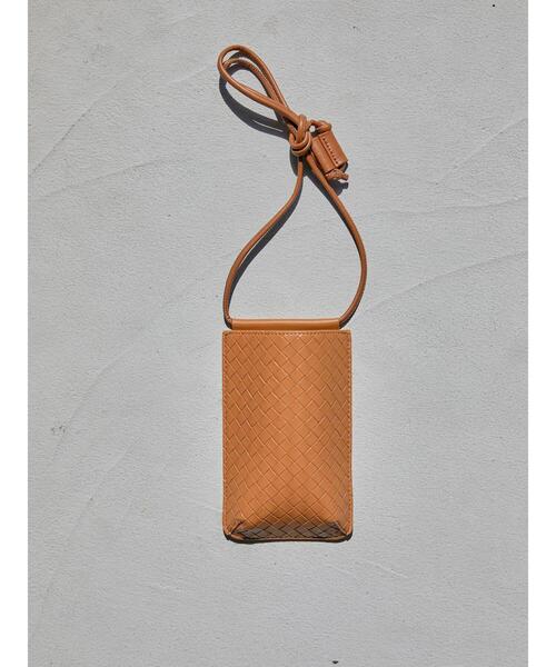 AMERICAN HOLIC（アメリカンホリック）の「メッシュ型押しスマートフォンショルダーバッグ（スマホグッズ・レディース・ブラック/ホワイト/キャメル/ピンク/イエロー・FREE）」の8枚目の写真