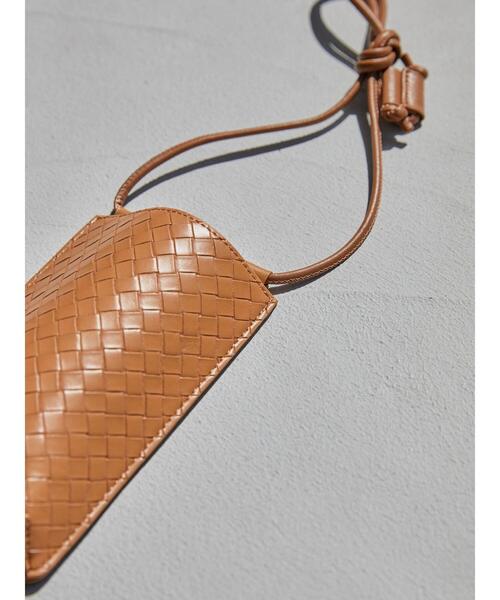 AMERICAN HOLIC（アメリカンホリック）の「メッシュ型押しスマートフォンショルダーバッグ（スマホグッズ・レディース・ブラック/ホワイト/キャメル/ピンク/イエロー・FREE）」の9枚目の写真