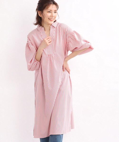 SHOO・LA・RUE(シューラルー)の「◆【マシンウォッシャブル】カフタン風シャツワンピース(ワンピース・レディース・ブラック系2/レッド系4/ブルー系2/グリーン系その他4・00)」の4枚目の写真
