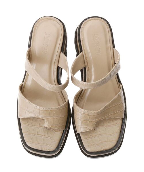 RESEXXY（リゼクシー）の「スクエアトゥチャンキーヒールサンダル（サンダル・レディース・ブラック/ブラウン/ベージュ・SMALL/MEDIUM/LARGE）」の18枚目の写真