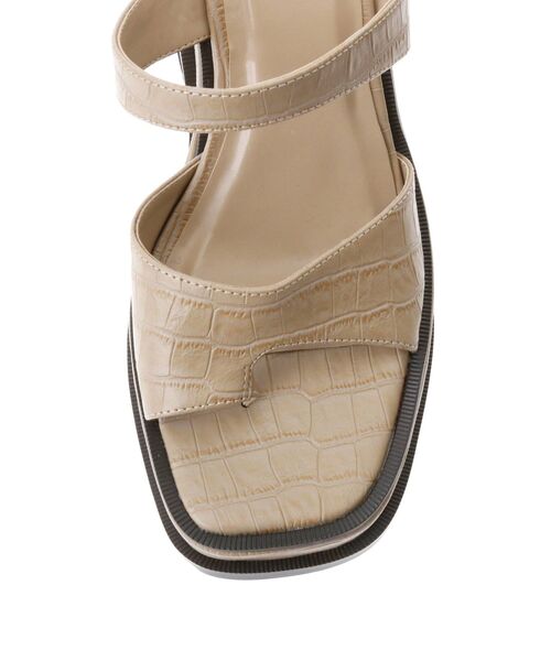 RESEXXY（リゼクシー）の「スクエアトゥチャンキーヒールサンダル（サンダル・レディース・ブラック/ブラウン/ベージュ・SMALL/MEDIUM/LARGE）」の5枚目の写真