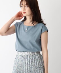 index | コットンシルケットフロントフェイクパールカットソー【WEB限定サイズ】(Tシャツ/カットソー)