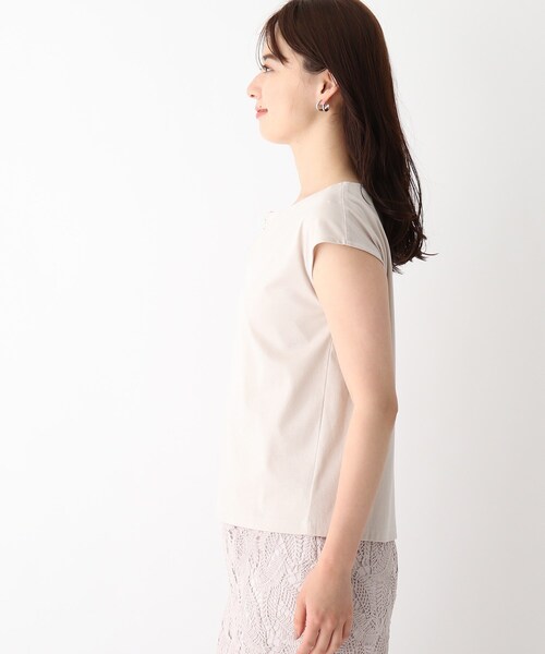 index（インデックス）の「◆コットンシルケットフロントフェイクパールカットソー【WEB限定サイズ】（Tシャツ/カットソー・レディース・ライトグレー/ネイビー/ブルー/ホワイト系/ダークベージュ・40/38/36/42）」の8枚目の写真