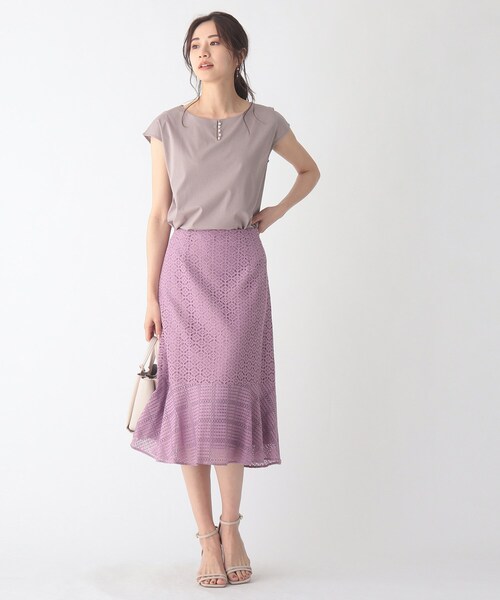 index（インデックス）の「◆コットンシルケットフロントフェイクパールカットソー【WEB限定サイズ】（Tシャツ/カットソー・レディース・ライトグレー/ネイビー/ブルー/ホワイト系/ダークベージュ・40/38/36/42）」の21枚目の写真