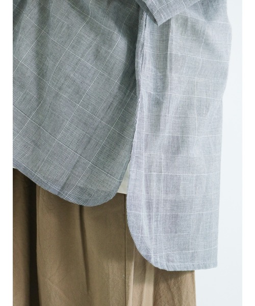 Samansa Mos2（サマンサ モスモス）の「インドボイル前開きギャザーブラウス（シャツ/ブラウス・レディース・オフホワイト/イエロー/グリーン/チャコール/ブラック・ﾌﾘ-）」の18枚目の写真