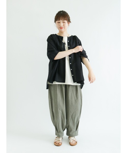 Samansa Mos2（サマンサ モスモス）の「インドボイル前開きギャザーブラウス（シャツ/ブラウス・レディース・オフホワイト/イエロー/グリーン/チャコール/ブラック・ﾌﾘ-）」の11枚目の写真