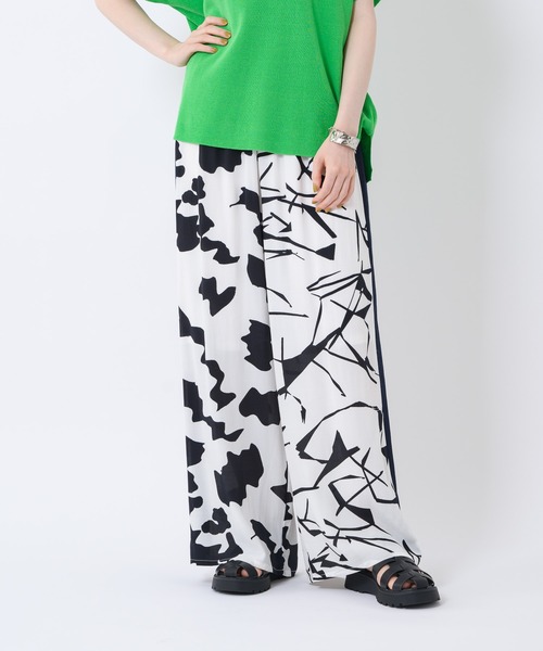 Paradise Picnic(パラダイスピクニック)の「TE VALT アートブロックプリントパンツ(その他パンツ・レディース・ブラック/ブルー・FREE)」の12枚目の写真