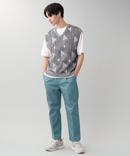 THE SHOP TK （ザ ショップ ティーケー ）の「◆【1枚でこなれ感のあるコーデに】ジオメトリック ベストレイヤードアンサンブルTシャツ（ベスト・メンズ・グレー系3/グリーン系その他5/ベージュ系3・02/03/04）」の18枚目の写真