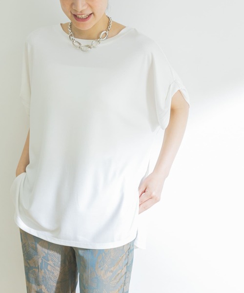 URBAN RESEARCH（アーバンリサーチ）の「relax drape Tシャツ（Tシャツ/カットソー・レディース・チャコールグレー/オフホワイト/カーキ・FREE）」の4枚目の写真