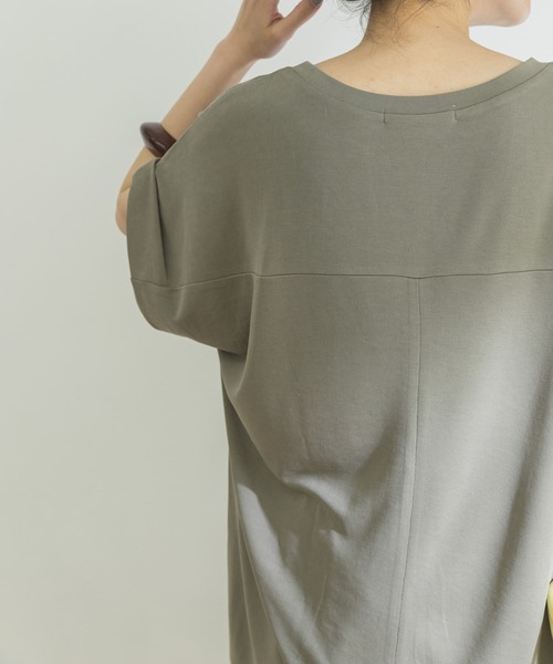 URBAN RESEARCH（アーバンリサーチ）の「relax drape Tシャツ（Tシャツ/カットソー・レディース・チャコールグレー/オフホワイト/カーキ・FREE）」の11枚目の写真