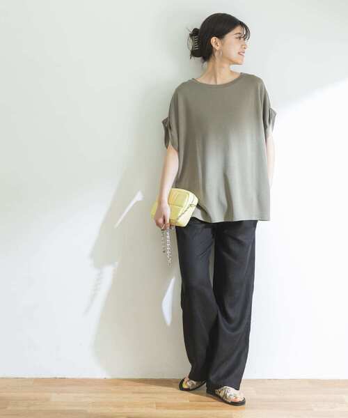 URBAN RESEARCH（アーバンリサーチ）の「relax drape Tシャツ（Tシャツ/カットソー・レディース・チャコールグレー/オフホワイト/カーキ・FREE）」の20枚目の写真