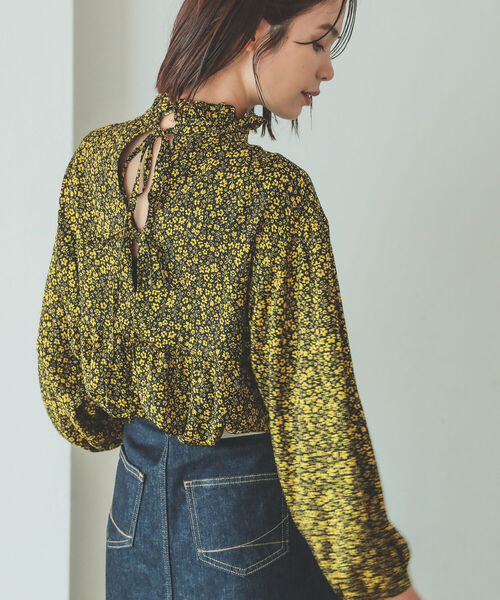 B:MING by BEAMS(ビーミングバイビームス)の「B:MING by BEAMS / フラワープリント ブラウス 22AW(シャツ/ブラウス・レディース・ブラック系/ブラウン系・SMALL/MEDIUM)」の3枚目の写真