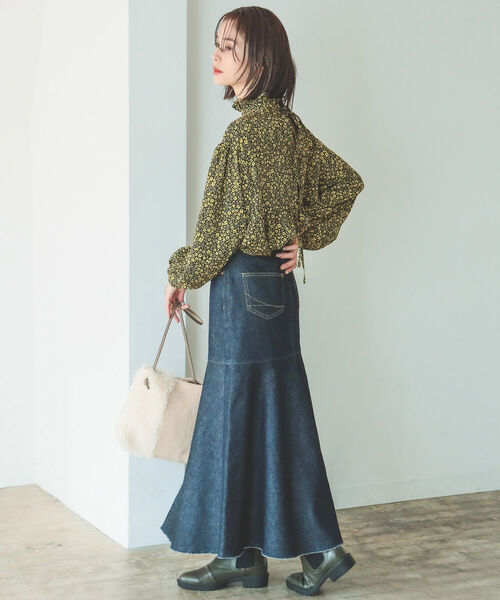 B:MING by BEAMS(ビーミングバイビームス)の「B:MING by BEAMS / フラワープリント ブラウス 22AW(シャツ/ブラウス・レディース・ブラック系/ブラウン系・SMALL/MEDIUM)」の16枚目の写真