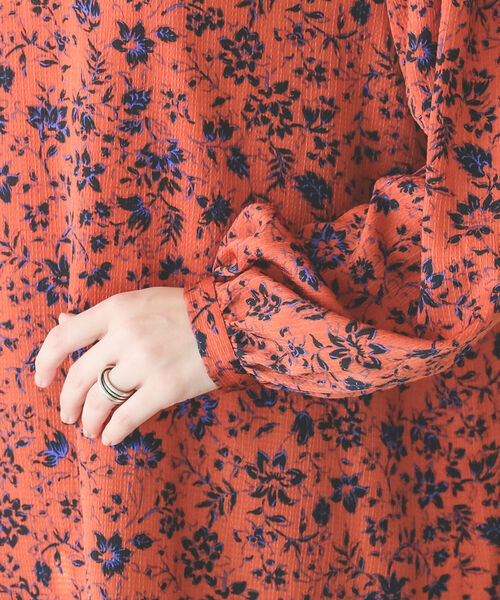 B:MING by BEAMS(ビーミングバイビームス)の「B:MING by BEAMS / フラワープリント ブラウス 22AW(シャツ/ブラウス・レディース・ブラック系/ブラウン系・SMALL/MEDIUM)」の15枚目の写真