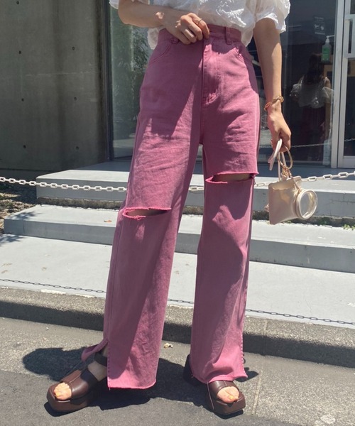 one after another NICE CLAUP（ワンアフターアナザーナイスクラップ）の「【S,Mサイズ】カッティングワイドデニムパンツ（デニムパンツ・レディース・ライトブルー/ネイビー/ピンク/ブルー・SMALL/MEDIUM）」の4枚目の写真