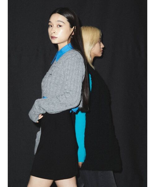 EMODA（エモダ）の「ケーブルショートニット（ニット/セーター・レディース・グレー/ブラック/ネイビー/ベージュ・FREE）」の10枚目の写真