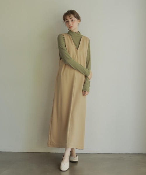 onetome(ワントゥーミー)の「Vネックワンピース(ワンピース・レディース・ベージュ/ブラウン・FREE)」の12枚目の写真