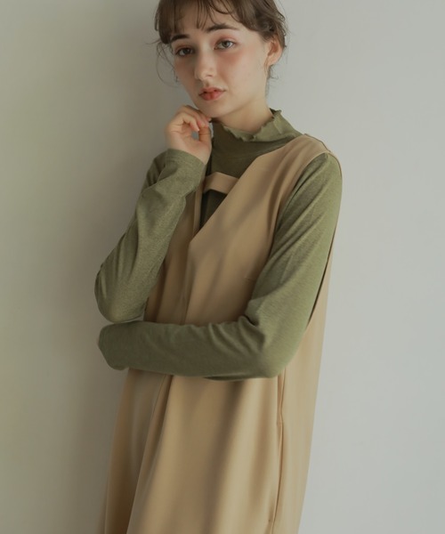 onetome(ワントゥーミー)の「Vネックワンピース(ワンピース・レディース・ベージュ/ブラウン・FREE)」の21枚目の写真