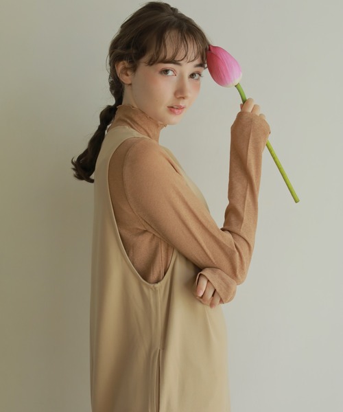 onetome(ワントゥーミー)の「Vネックワンピース(ワンピース・レディース・ベージュ/ブラウン・FREE)」の5枚目の写真