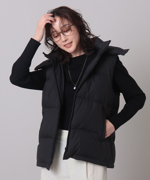 UNTITLED（アンタイトル）の「◆【フード取り外し可能】襟元2WAYダウンベスト＜洗える＞（ダウンベスト・レディース・ブラック/オフホワイト・44/48/00/02/04）」の14枚目の写真
