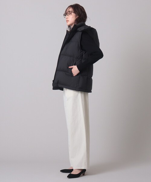 UNTITLED（アンタイトル）の「◆【フード取り外し可能】襟元2WAYダウンベスト＜洗える＞（ダウンベスト・レディース・ブラック/オフホワイト・44/48/00/02/04）」の17枚目の写真