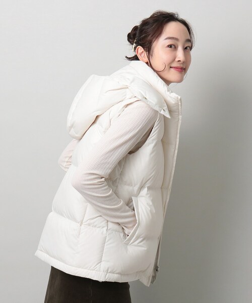 UNTITLED（アンタイトル）の「◆【フード取り外し可能】襟元2WAYダウンベスト＜洗える＞（ダウンベスト・レディース・ブラック/オフホワイト・44/48/00/02/04）」の20枚目の写真