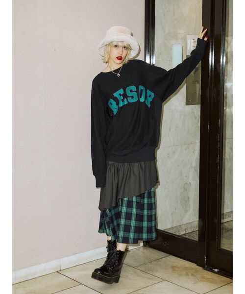 jouetie(ジュエティ)の「【Champion別注】BIGプルオーバー(スウェット・レディース・ブラック/パープル/グレー・MEDIUM)」の9枚目の写真