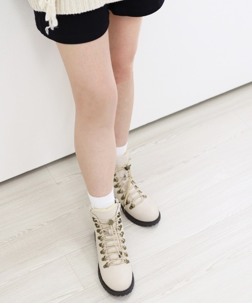 JELLY BEANS（ジェリービーンズ）の「レースアップマウンテンブーツ(217-60228)JELLY BEANS(ジェリービーンズ)（ブーツ・レディース・ブラック系/アイボリー/ブルー・S/M/L）」の2枚目の写真