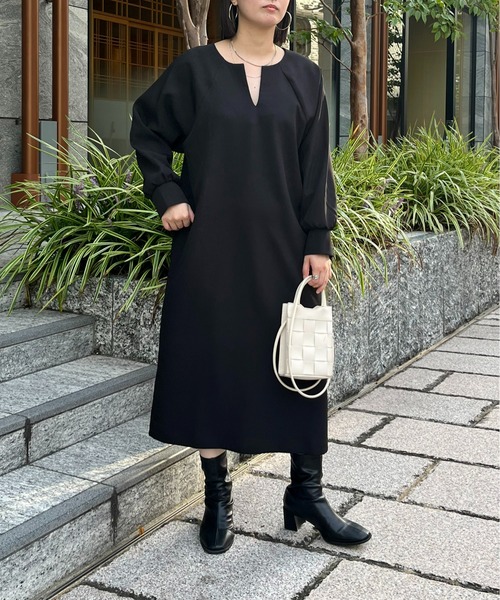 セール】【低身長サイズあり】キーネックボリュームスリーブワンピース