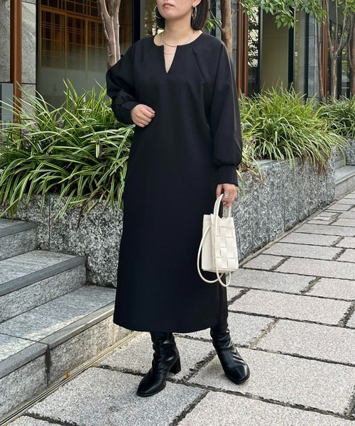 セール】【低身長サイズあり】キーネックボリュームスリーブワンピース