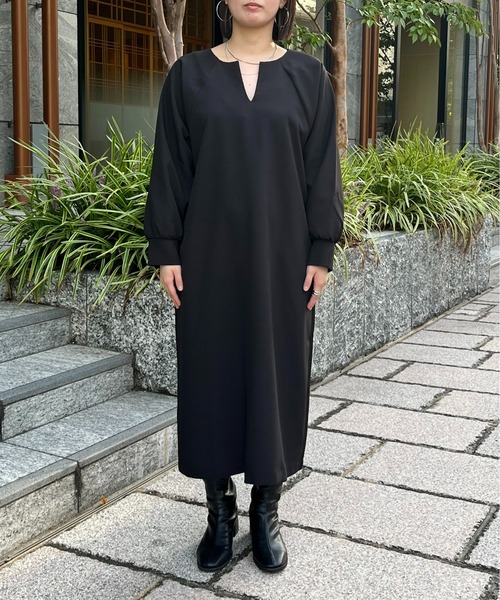 セール】【低身長サイズあり】キーネックボリュームスリーブワンピース