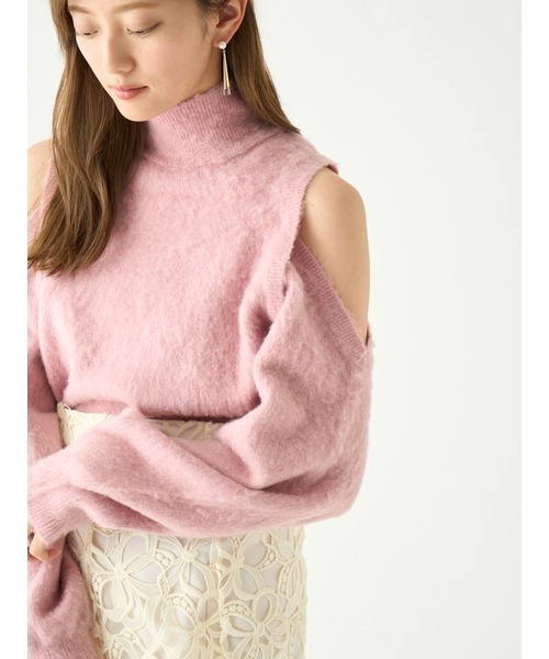 SNIDEL（スナイデル）の「オープンショルダーニットプルオーバー（ニット/セーター・レディース・ブラック/アイボリー/ピンク・FREE）」の7枚目の写真