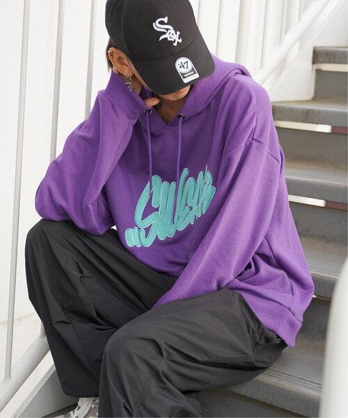 VENCEEXCHANGE（ヴァンスエクスチェンジ）の「タギングロゴアップリケパーカー（パーカー・メンズ・パープル/ホワイト/ブラック・M/L）」の19枚目の写真