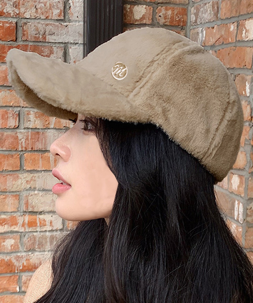 DAY CLOSET（デイ クローゼット）の「レディース ふんわり起毛の刺繍ロゴキャップ（キャップ・レディース・モカ/ベージュ/ピンク/ブラック・ONE SIZE）」の3枚目の写真