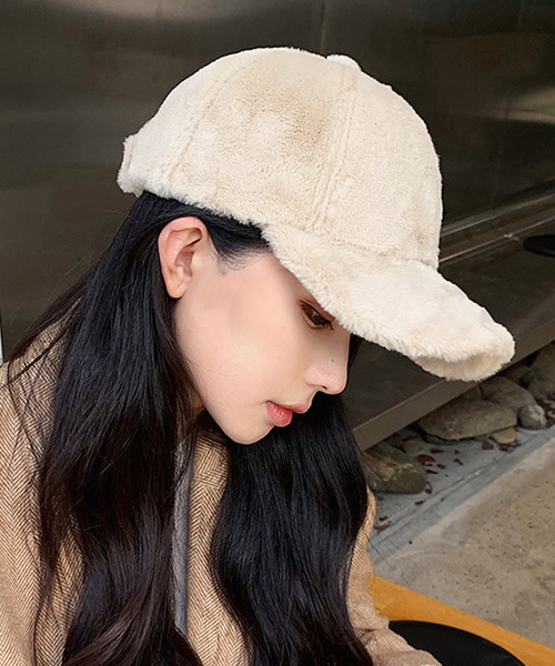 DAY CLOSET（デイ クローゼット）の「レディース ふんわり起毛の刺繍ロゴキャップ（キャップ・レディース・モカ/ベージュ/ピンク/ブラック・ONE SIZE）」の8枚目の写真