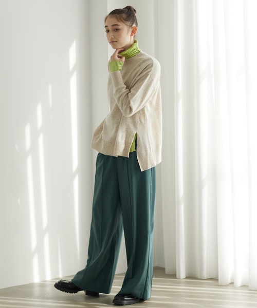 LANVIN en Bleu（ランバンオンブルー）の「アシンメヘムスリットニット