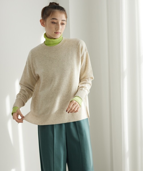 LANVIN en Bleu（ランバンオンブルー）の「アシンメヘムスリットニット