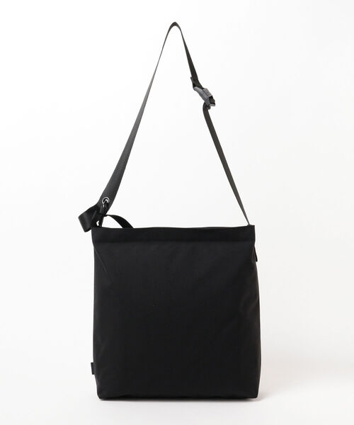 CANTERA(カンテラ)の「NOTIVE/CANTERA / CARSON2 Shoulder Bag(トートバッグ・メンズ・ブラック/ベージュ・ONE SIZE)」の3枚目の写真