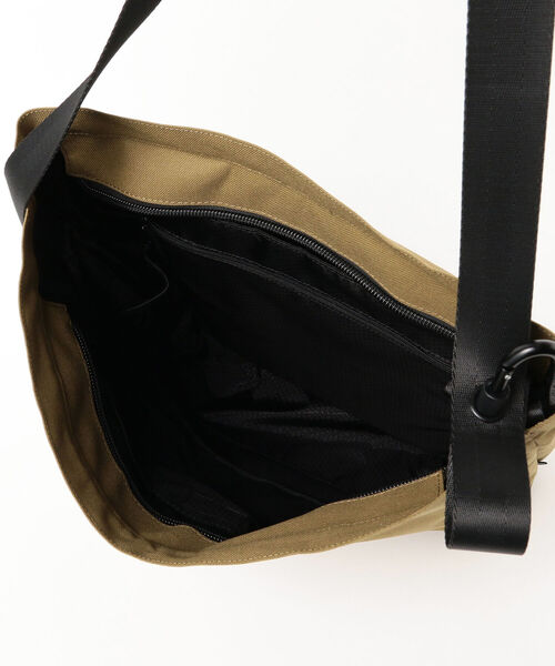 CANTERA(カンテラ)の「NOTIVE/CANTERA / CARSON2 Shoulder Bag(トートバッグ・メンズ・ブラック/ベージュ・ONE SIZE)」の10枚目の写真