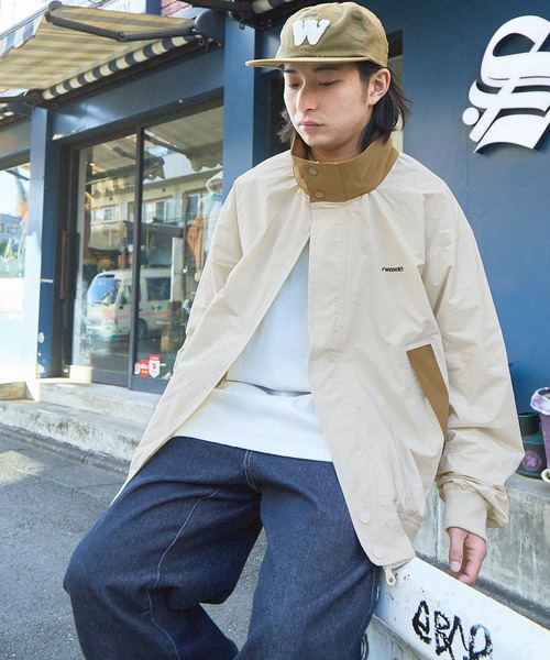 MONO-MART(モノマート)の「【retock's】ロゴ刺繍 ビッグシルエット 2WAY配色スタンドネックブルゾン(ブルゾン・メンズ・カーキ/アイボリー/ブラック/グレー・M/L)」の7枚目の写真
