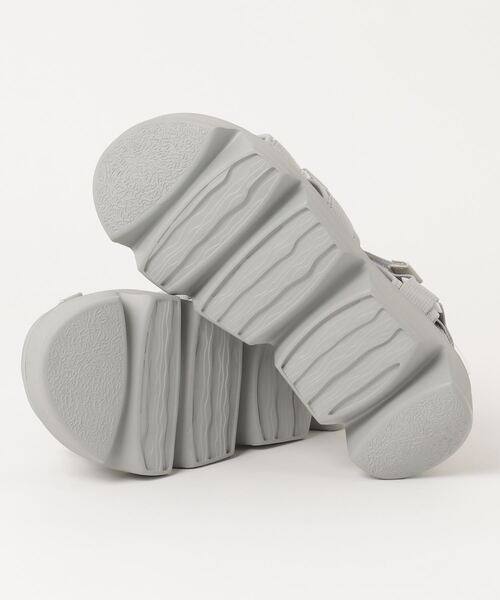 LibertyDoll（リバティードール）の「軽量厚底 スタイルアップソール スポーツサンダル（サンダル・レディース・カーキ系2/カーキ系1/ブラウン系1/ブラック系2/ブラック系1/グレー系2/ブラウン系2/ベージュ系2/グレー系1・M/S/L/LL）」の11枚目の写真