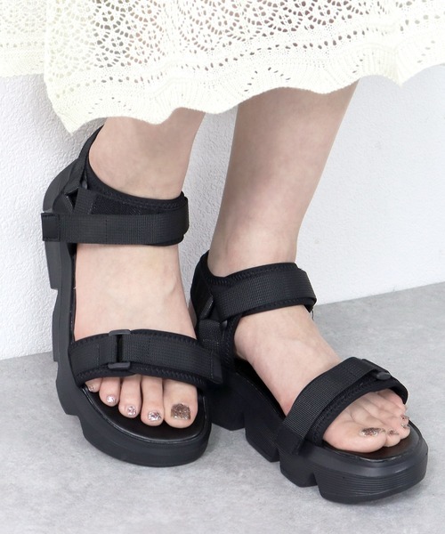 LibertyDoll（リバティードール）の「軽量厚底 スタイルアップソール スポーツサンダル（サンダル・レディース・カーキ系2/カーキ系1/ブラウン系1/ブラック系2/ブラック系1/グレー系2/ブラウン系2/ベージュ系2/グレー系1・M/S/L/LL）」の12枚目の写真