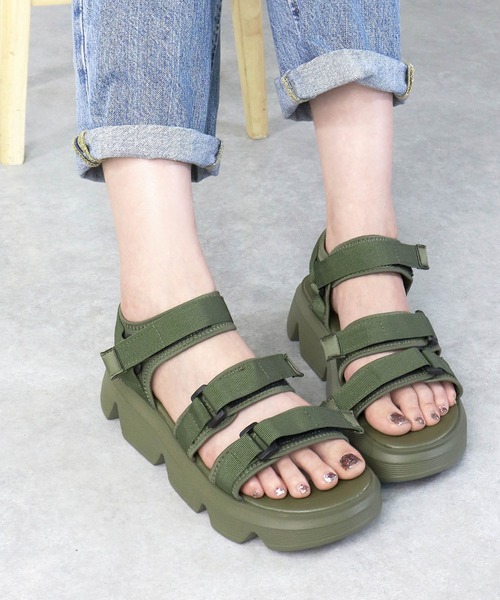 LibertyDoll（リバティードール）の「軽量厚底 スタイルアップソール スポーツサンダル（サンダル・レディース・カーキ系2/カーキ系1/ブラウン系1/ブラック系2/ブラック系1/グレー系2/ブラウン系2/ベージュ系2/グレー系1・M/S/L/LL）」の14枚目の写真