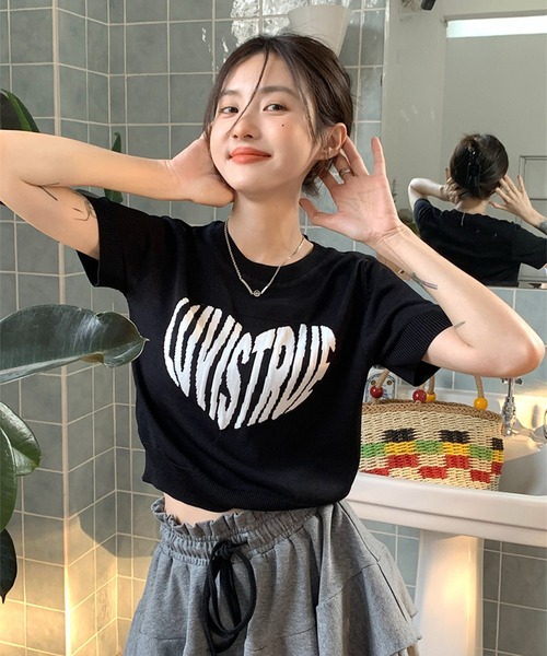 LYEON(リヨン)の「ジャガードロゴ半袖ニット(ニット/セーター・レディース・ホワイト/ブラック/ブラック×ホワイト/ホワイト×ピンク・FREE)」の9枚目の写真