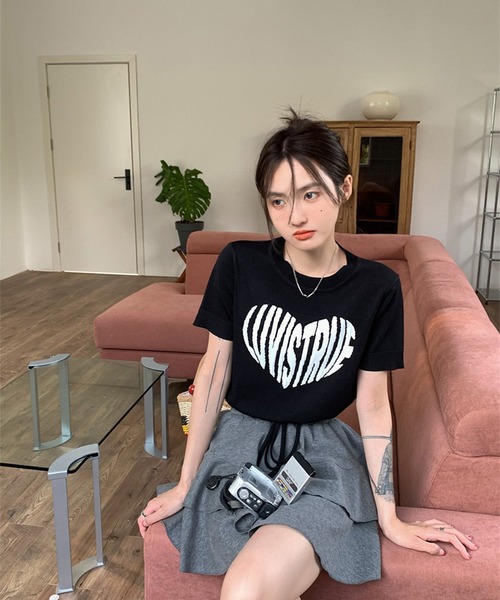 LYEON(リヨン)の「ジャガードロゴ半袖ニット(ニット/セーター・レディース・ホワイト/ブラック/ブラック×ホワイト/ホワイト×ピンク・FREE)」の11枚目の写真