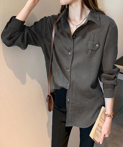 Amulet(アミュレット)の「オーバーサイズシンプルシャツ(シャツ/ブラウス・レディース・ベージュ/ホワイト/ブラック・M/L/XL)」の2枚目の写真