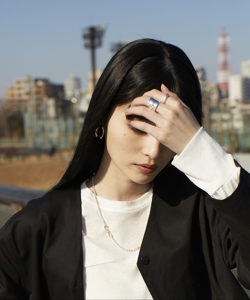 Nothing And Others（ナッシングアンドアザーズ）の「「Nothing And Others/ナッシングアンドアザーズ」Width asymmetry Ring（リング・レディース・シルバー・FREE）」の2枚目の写真