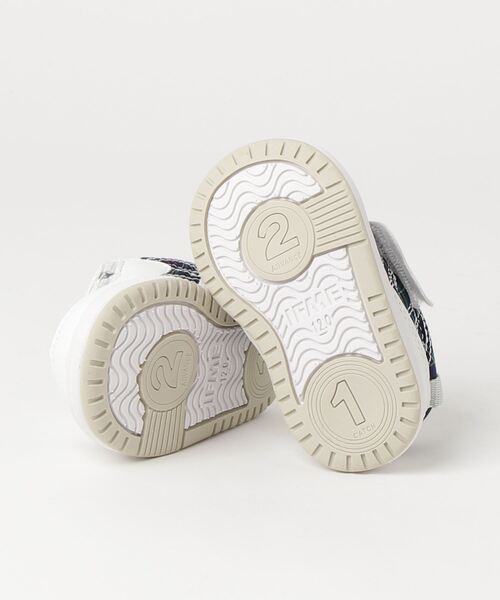 IFME（イフミー）の「BABY｜播州織チェック柄ワンベルトスニーカー（スニーカー・キッズ・ホワイト/ネイビー・14.0cm/12.5cm/14.5cm/13.5cm/13.0cm/15.0cm/12.0cm）」の12枚目の写真